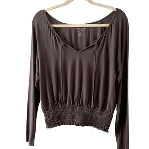 American Eagle Soft & Sexy Gray Charcoal Smocked Waist V Neck Long Sleeve Top M